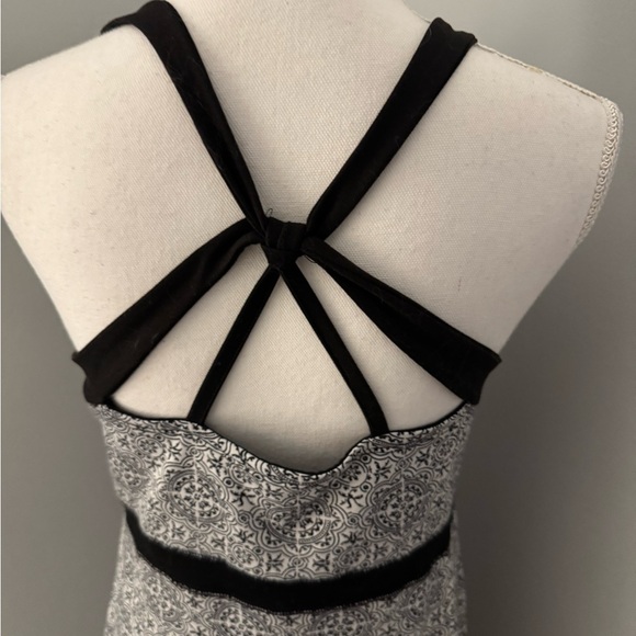 Soybu Dress, built in Shelf bra!  Easy to wear. Size L - Picture 6 of 9